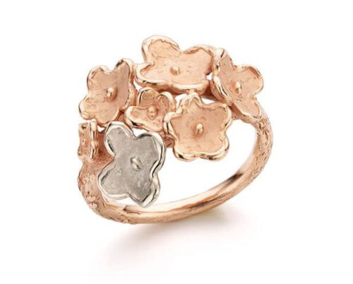 Roodgouden ring In Bloei. Ring met meerdere bloemen. Oogst goudsmeden Amsterdam.