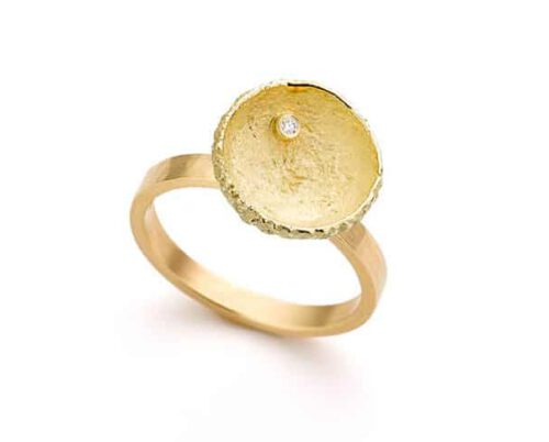 Gouden ring eik met diamant. Oogst goudsmeden Amsterdam.