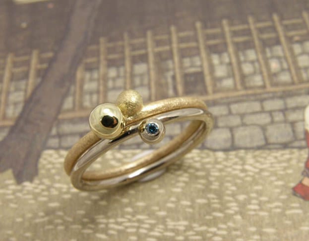 Stackable rings made at the Oogst studio. Collect your own classic mix or change it up everyday. Oogst goldsmith in Amsterdam