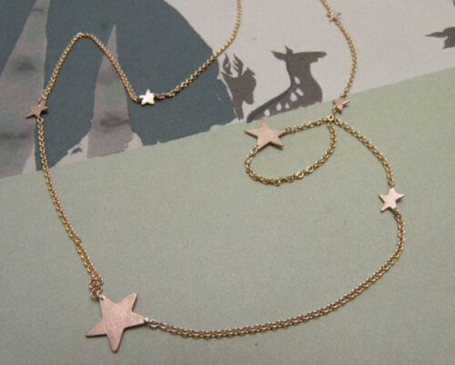 Roodgouden collier Sterren. Geboortesieraad. Baargoud. Rose gold necklace Stars. Birth gift. Push present. Oogst ontwerp & creatie