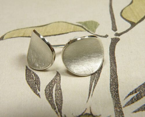 Zilveren kommetjes. Silver bowl earstuds. Oogst Amsterdam.