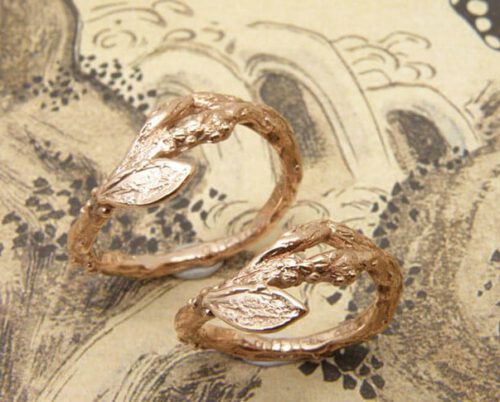 Trouwringen Boomgaard. Roodgouden Takjes. Rose gold twigs wedding rings. Oogst goudsmid Amsterdam