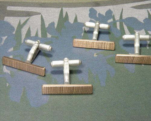 Manchetknopen Linnen, roodgoud en zilver. Uit het Oogst atelier. Cufflinks Linen, rose gold and silver. By Oogst Amsterdam.