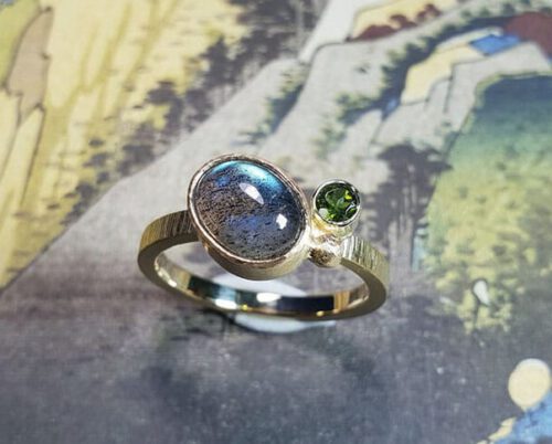 Alles over Labradoriet en handgemaakte sieraden met labradoriet uit het oogst atelier