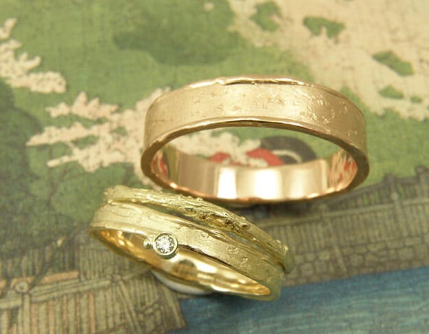 Handmade wedding rings Erosion. Yellow gold ring with diamond. Rose gold textured wedding ring. Oogst goldsmith Amsterdam