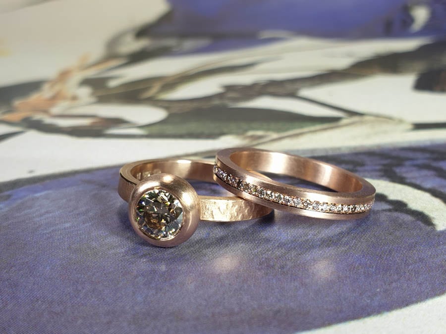 Roodgouden Eternity ring met Roodgouden Boleet ring. Rose gold Eternity ring and Boleet ring. Ring stack. Oogst Amsterdam