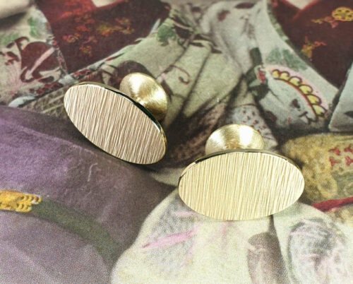 Ritme Manchetknopen eigen goud. Cufflinks heirloom gold Rhythm with hammered texture. Oogst goudsmid Amsterdam