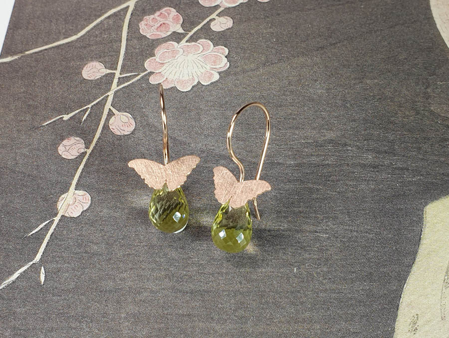 Roodgouden oorsieraden vlinders lemonquartz. Rose gold earrings Butterflies. Oogst edelsmid Amsterdam