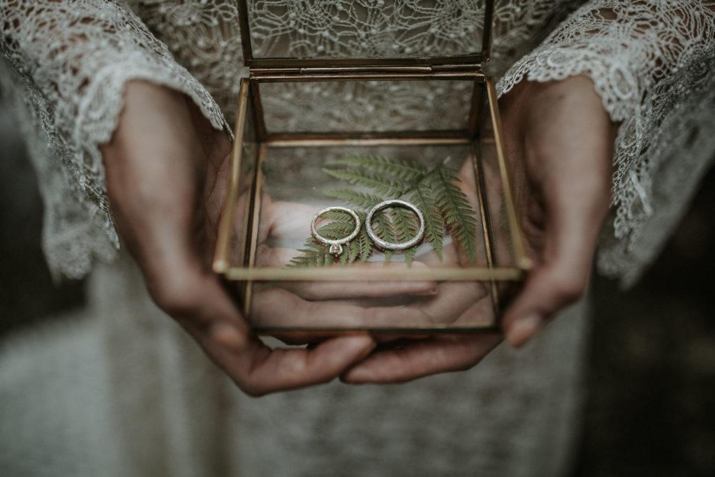 Oogst goudsmeden trouwringen & Lieneke Smid fotografie