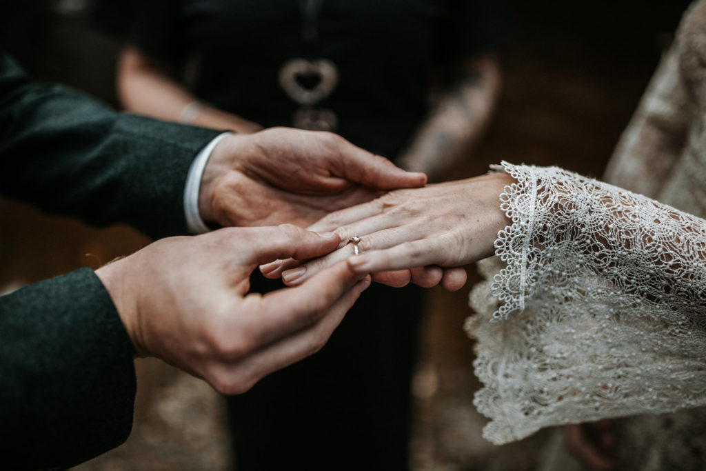 Oogst goudsmeden trouwringen & Lieneke Smid fotografie