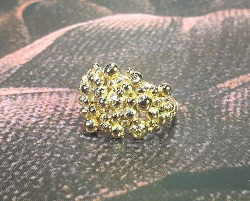 Roségouden Besjes ring met diamant. Rosé gold Berries ring with diamonds. Oogst independent jewellery designer Amsterdam.