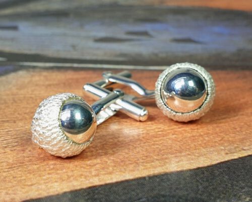 Zilveren Eik manchetknopen. Silver Oak cufflinks. Oogst goudsmid Amsterdam Independent jewellery designer.