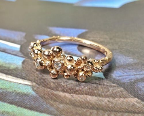 Rose gold Berries ring with diamonds. Oogst goldsmith Amsterdam. Independent jewellery designer.