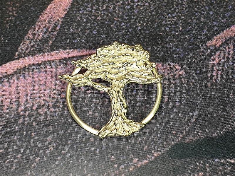 Brooch 'Orchard' Standout tree shape created from heirloom gold. Oogst goldsmith studio in Amsterdam
