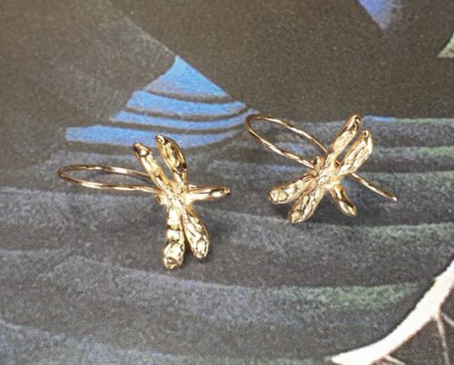 Roodgouden 'Libelle' oorsieraden. Rose gold 'Dragonflies' earrings. Oogst ontwerp & creatie. Handgemaakte sieraden oorsieraden.