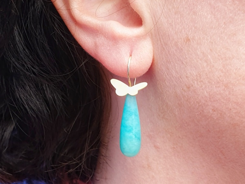 Yellow gold 'Insects' earrings with butterflies and amazonite drops.
Oogst goldsmith Amsterdam.