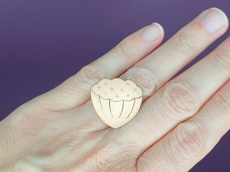 Roségouden ring Lotus uit de japonais collectie met diamanten. Rosé gold Lotus ring with diamonds. Amsterdam goudsmid Oogst.