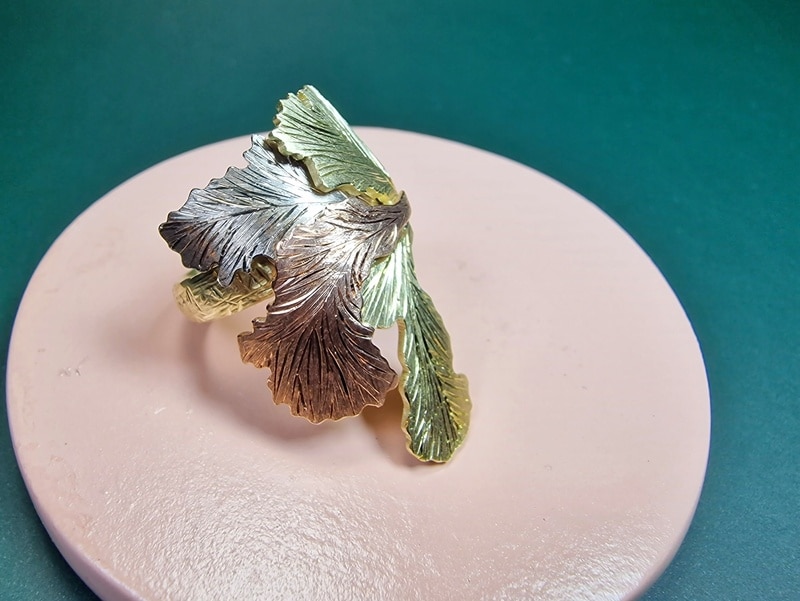 Fungus ring in yellow gold, rosé gold, rose gold and palladium white gold. With hand engraving. Statement ring, design by Oogst Jewellery in Amsterdam