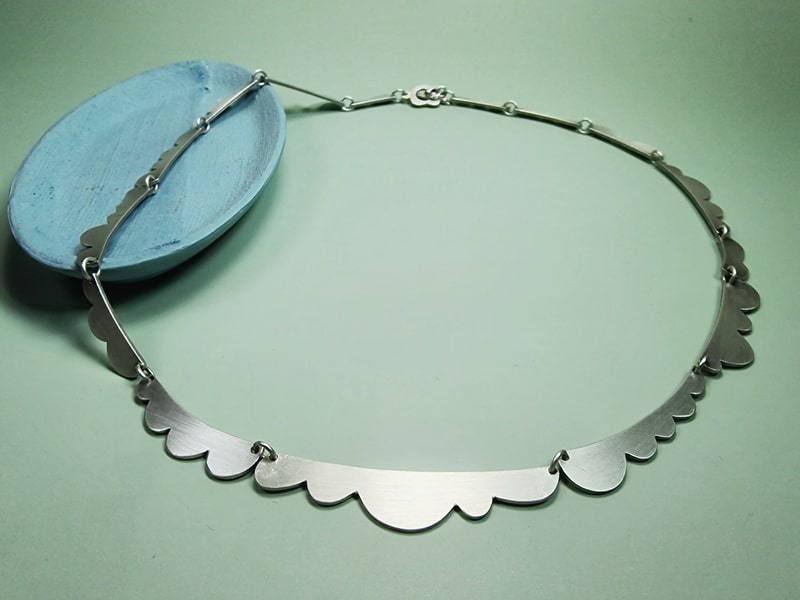 zilveren collier lineair * wolken