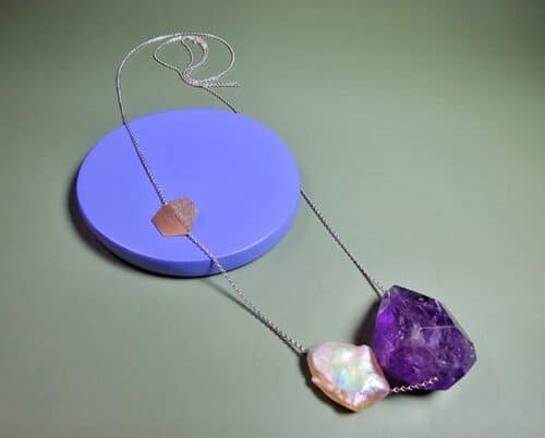 gouden collier vouwen * parel & amethist
