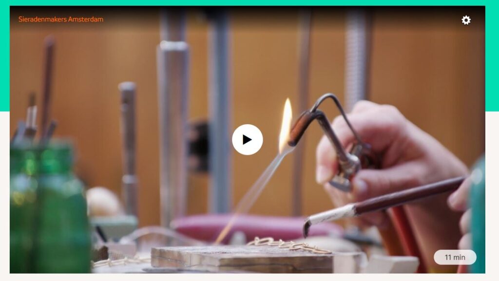 BinnensteBuiten item over Vakwerk met Oogst Sieraden. TV programma over ambacht