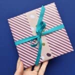 Geboortesieraad. Baargoud. Handgemaakte geboortesieraden. Oogst geboorte cadeau. Mooi ingepakt cadeautje.