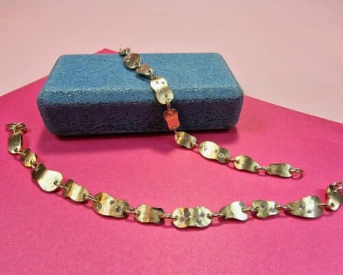 Geelgouden Cellen schakel armband met speels verdeelde diamanten. Cadeau, maatwerk uit het Oogst atelier.
